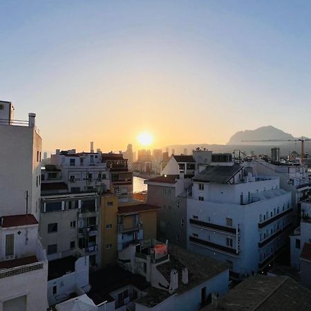 Apartamento Atico Con Vistas En El Casco Antiguo De Benidorm Exterior foto