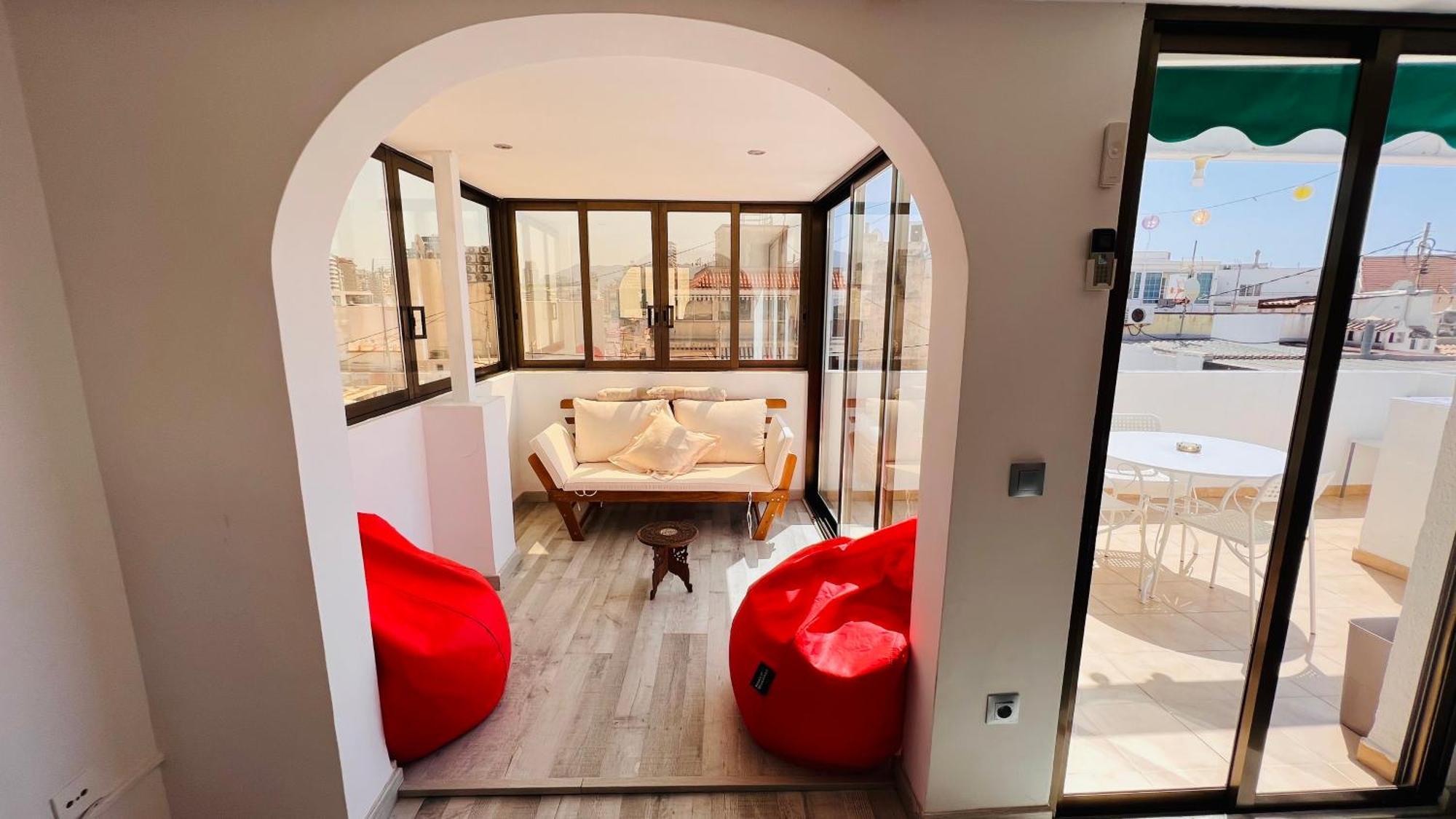 Apartamento Atico Con Vistas En El Casco Antiguo De Benidorm Exterior foto