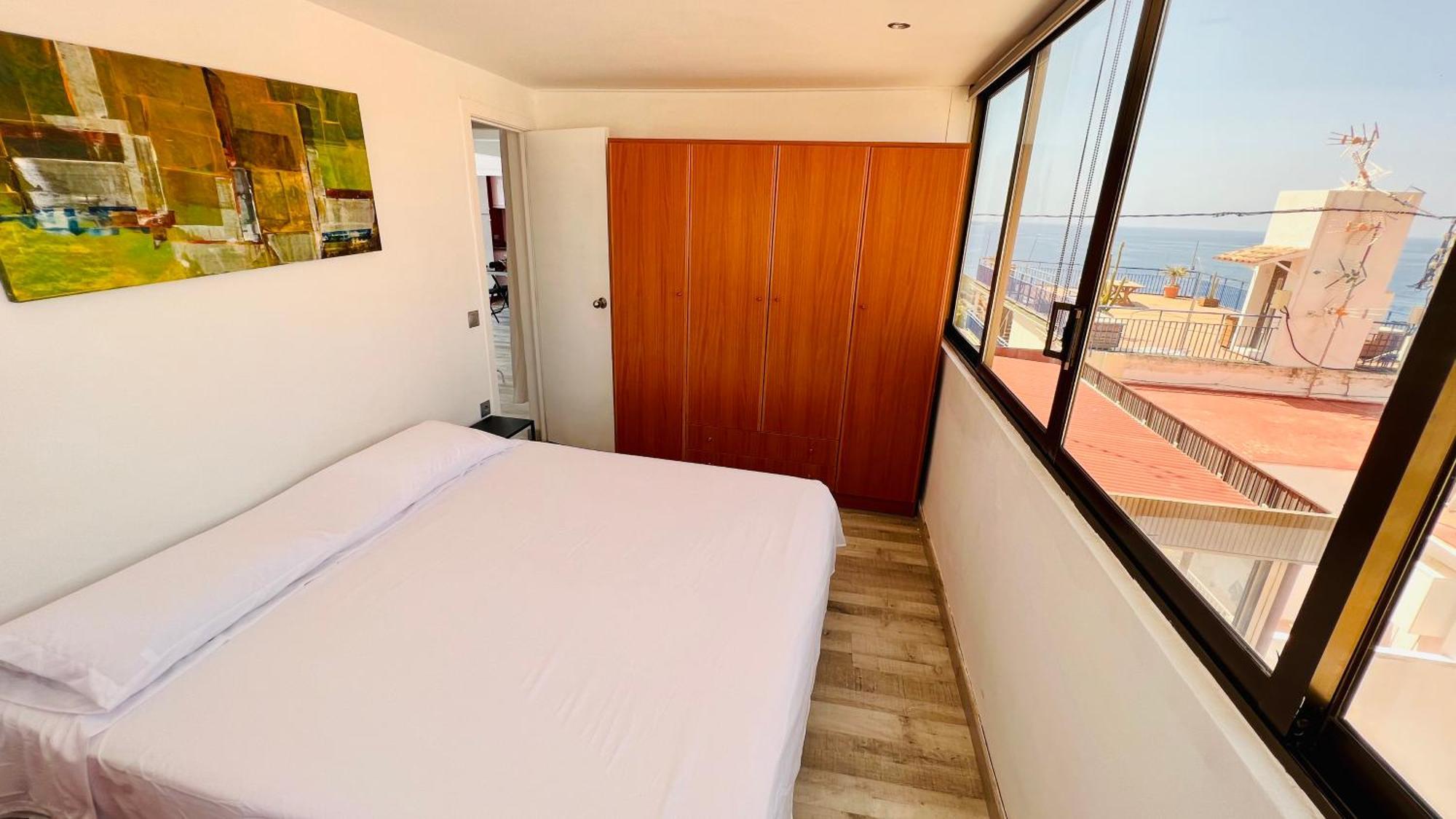 Apartamento Atico Con Vistas En El Casco Antiguo De Benidorm Exterior foto