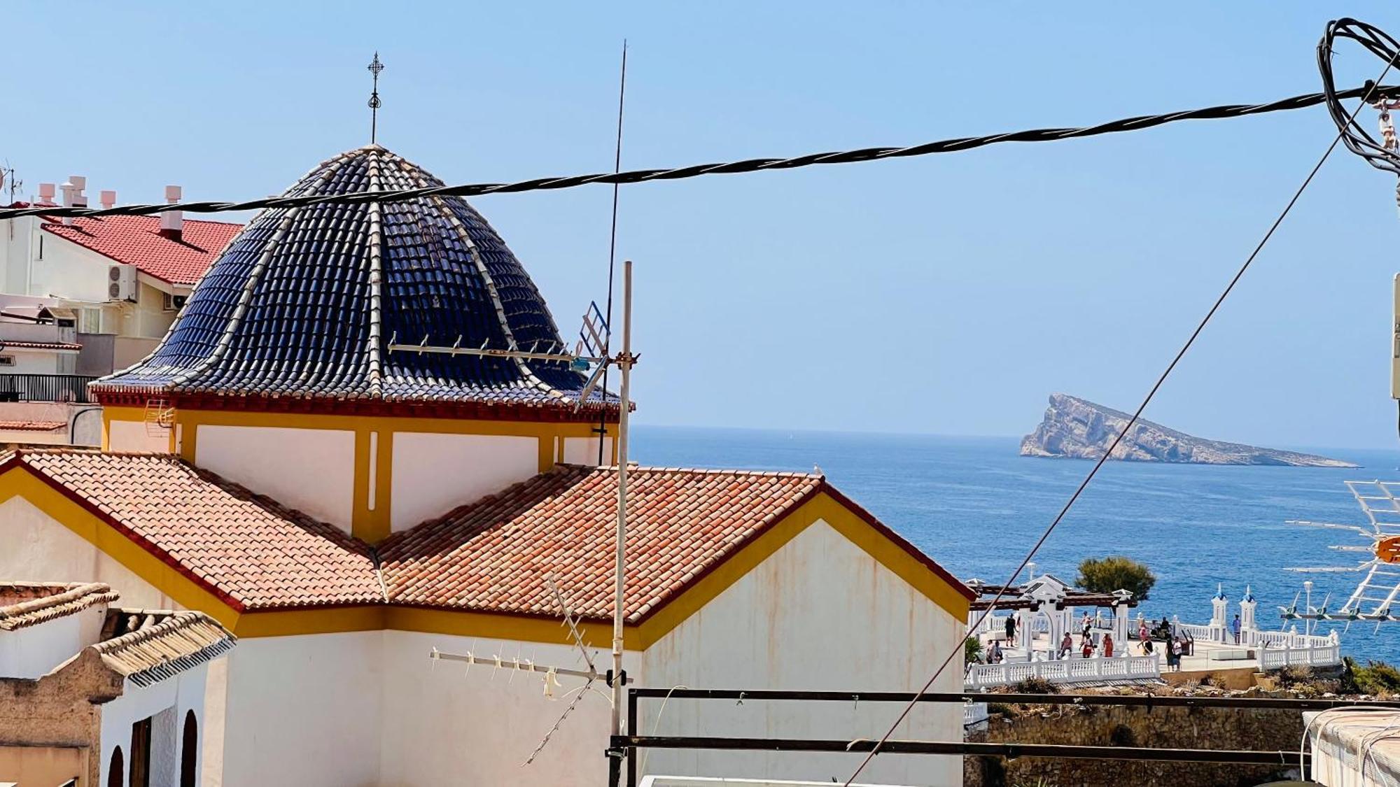 Apartamento Atico Con Vistas En El Casco Antiguo De Benidorm Exterior foto