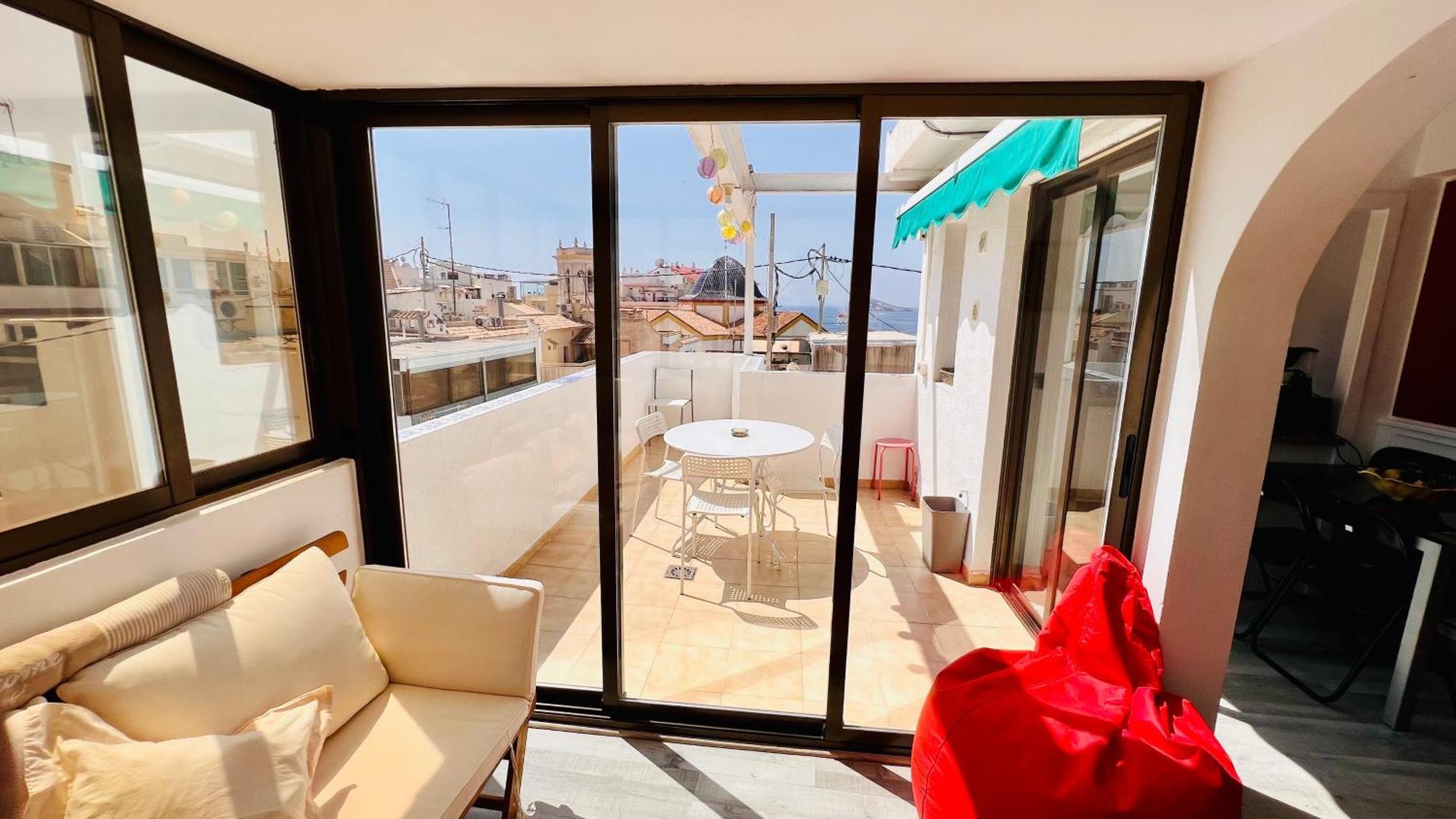 Apartamento Atico Con Vistas En El Casco Antiguo De Benidorm Exterior foto